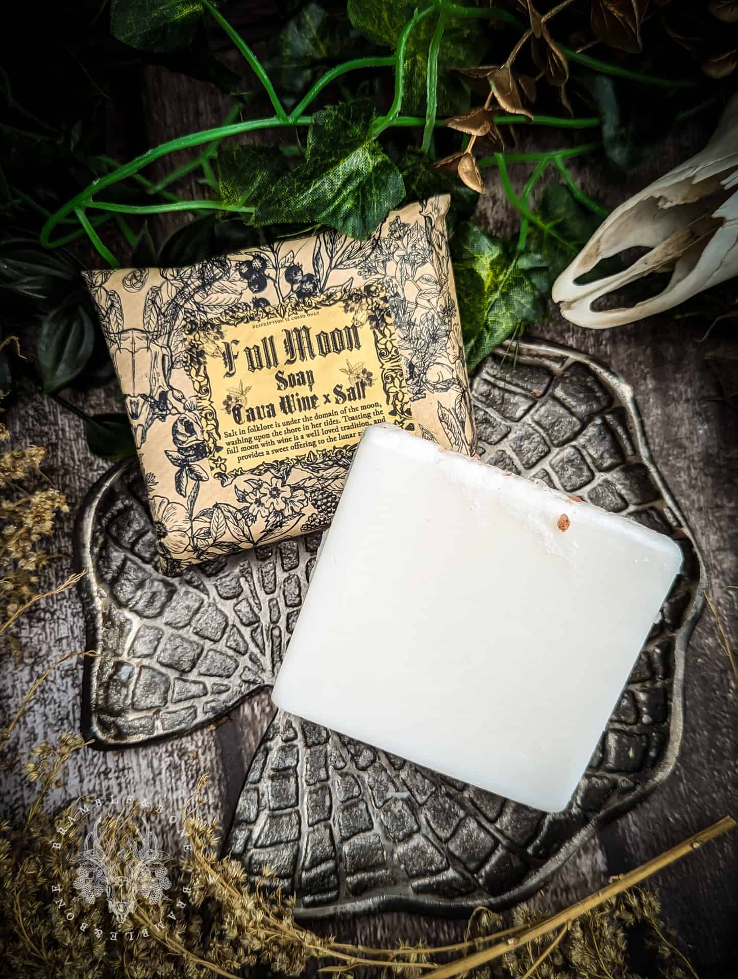 Full Moon Soap - Himalayan Salt & Cava Wine - Image 3