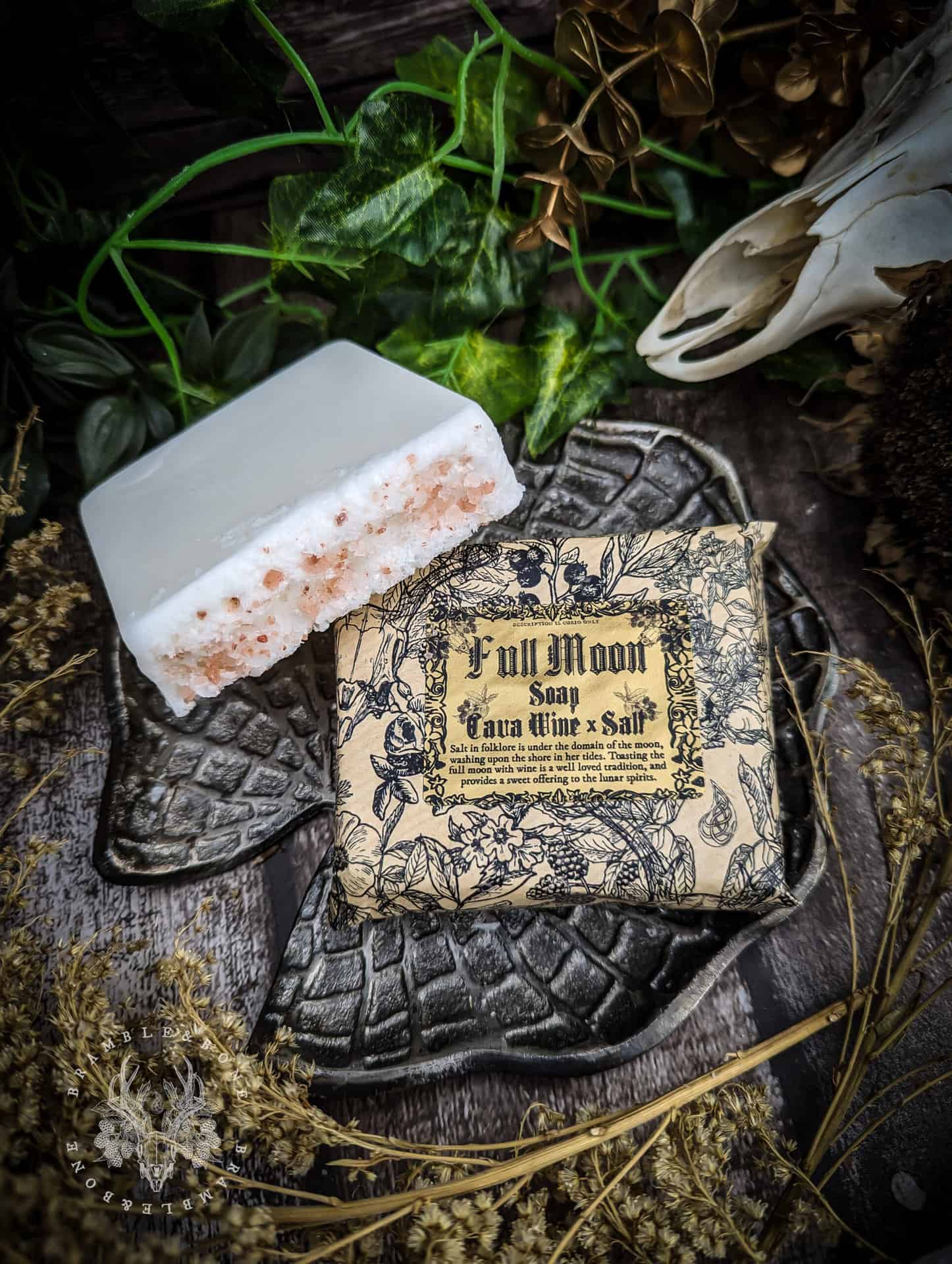 Full Moon Soap - Himalayan Salt & Cava Wine